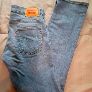 Levi jeans